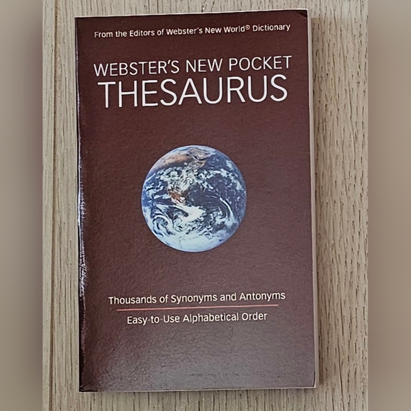 Webster's New Desk Reference Set - Picture 3 of 5